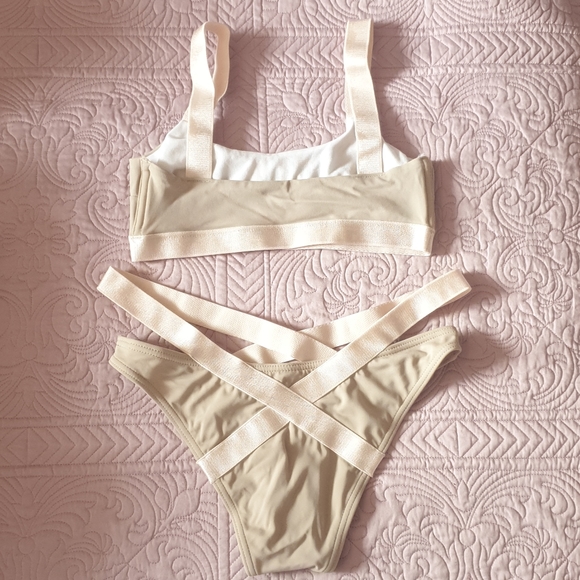 Beige bandage bikini - Picture 2 of 3